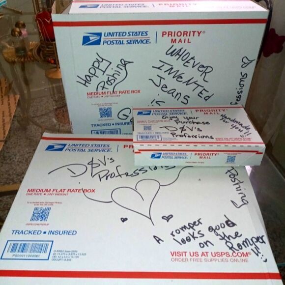 Closet Mystery sale   - Picture 2 of 9